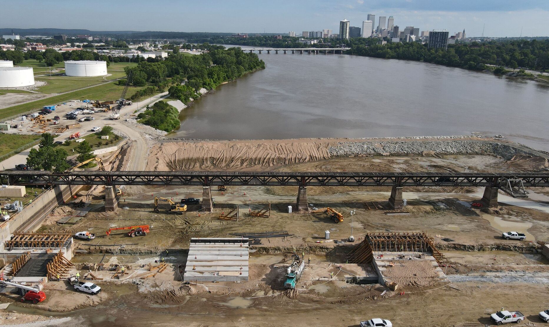 Pedestrian Bridge Demolish